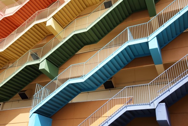 避難階 階段とは 建築基準法を元に設置条件 構造を徹底解説